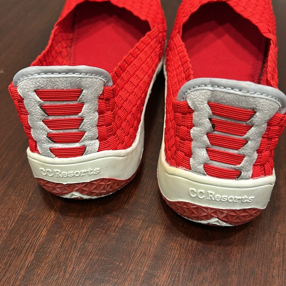 CC Resorts Shoes - Picture 5 of 6